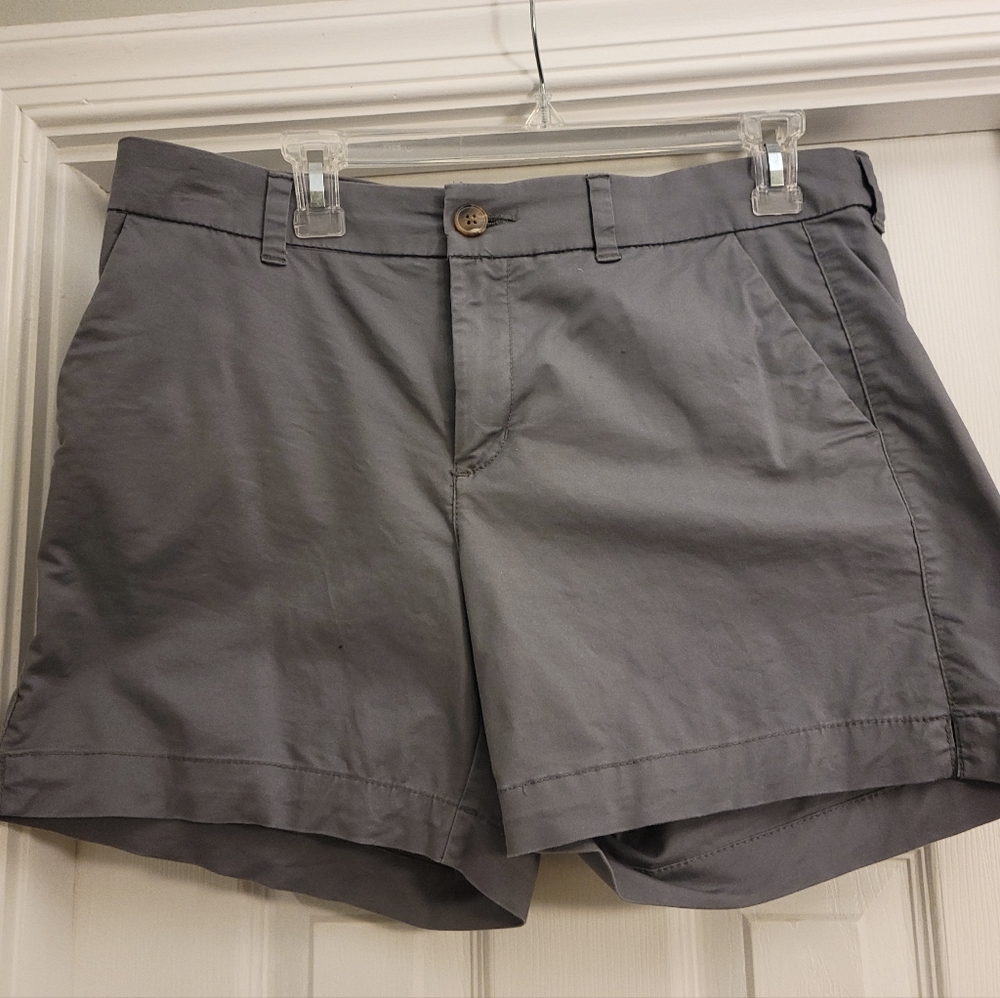 Old Navy mid-rise shorts sz 12 grey
